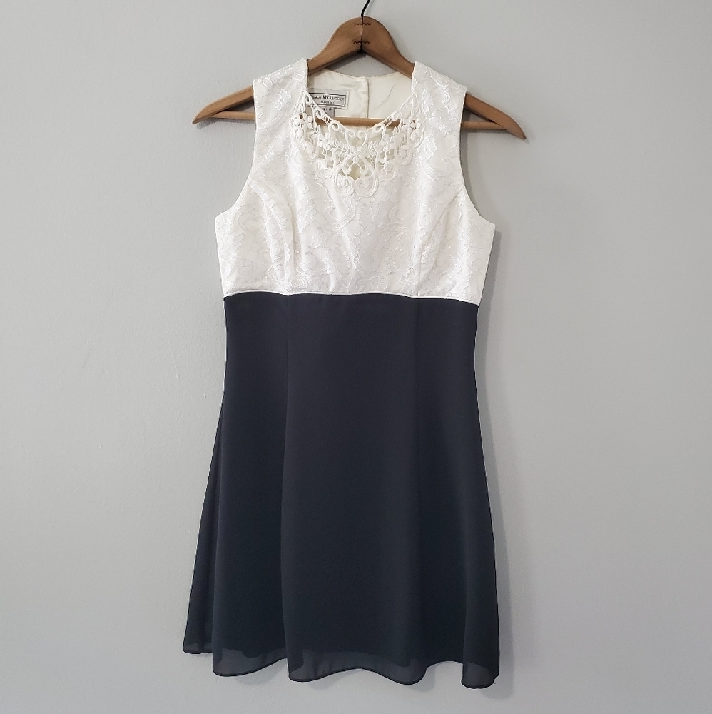 Jessica McClintock Gunne Sax Floral Lace Dress